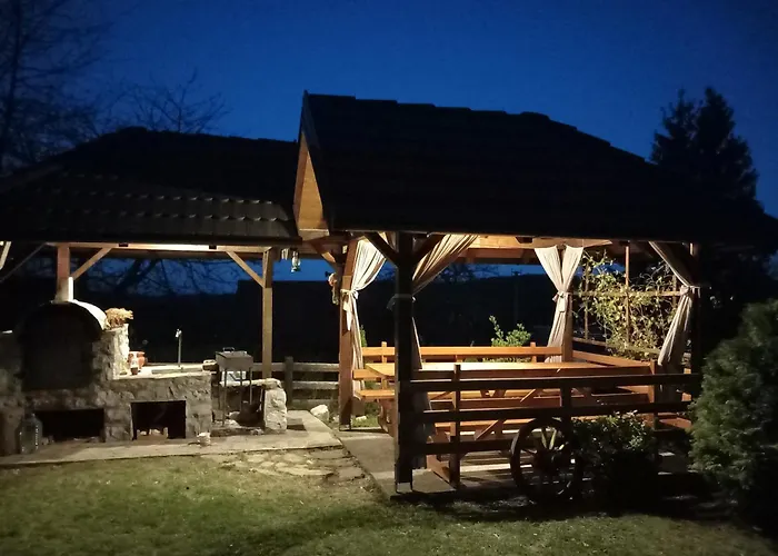 Alojamento de Turismo Selvagem Brvnare Na Brdu *