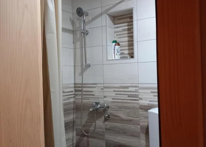 Brvnare Na Brdu Alojamento de Turismo Selvagem